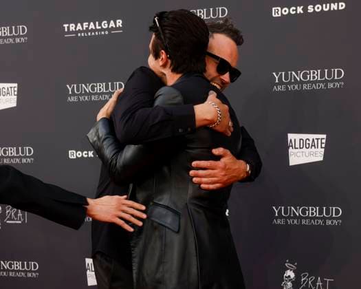 YUNGBLUD. Are You Ready, Boy? Premiere at the Vue in Leicester Square, London - 12 Aug 2025 Paul Dugdale and YUNGBLUD aka Dominic Richard Harrison attend the YUNGBLUD. Are You Ready, Boy? Premiere at the Vue in Leicester Square. London United Kingdom Copyright: xCatxMorleyx xSOPAxImagesx Cat Morley_YUNGBLUD. Are You Ready, Boy_ Premiere_Paul Dugdale and YUNGBLUD aka Dominic Richard