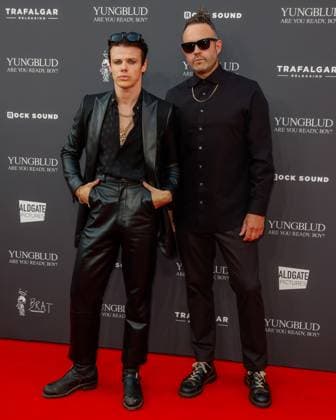 The Yungblud. Are You Ready, Boy? UK Premiere held at Vue Leicester Square in London - 12 Aug 2025 Dominic Harrison AKA Yungblud and Paul Dugdale attend the Yungblud. Are You Ready, Boy? UK Premiere held at the Vue Leicester Square, London. London United Kingdom Copyright: xMarioxMitsisx xSOPAxImagesx MarioMitsis_Yungblud_Dominic Harrison AKA Yungblud and Paul Dugdale-371961