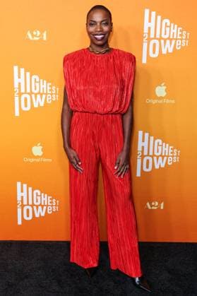 Los Angeles Special Screening Of Apple Original Films And A24 s Highest 2 Lowest American actress and stand-up comedian Sasheer Zamata arrives at the Los Angeles Special Screening Of Apple Original Films And A24 s Highest 2 Lowest held at the Ted Mann Theater at the Academy Museum of Motion Pictures in Miracle Mile, Los Angeles, California, United States. Ted Mann Theater at the Academy Museum of Motion Pictures, Miracle Mile, Los Angeles, California, USA California United States  Copyright: xImagexPressxAgencyx originalFilename: collin-losangel250814_npnOW.jpg