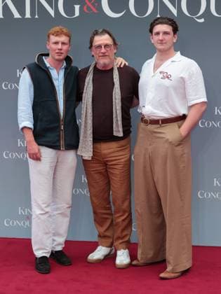 August 14, 2025, London, United Kingdom: Geoff Bell (centre) seen attending the global premiere of King & Conqueror at the BFI Southbank in London. London United Kingdom - ZUMAs197 20250814_aaa_s197_127 Copyright: xBrettxCovex