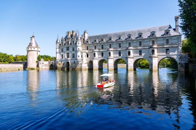 Chateau de Chenonceau mit Tour des Marques am Fluss Cher, Tal der Loire, Centre-Val de Loire, Frankreich *** Chateau de Chenonceau with Tour of Marques on River Cher, Valley the Loire, Centre Val de Loire, France