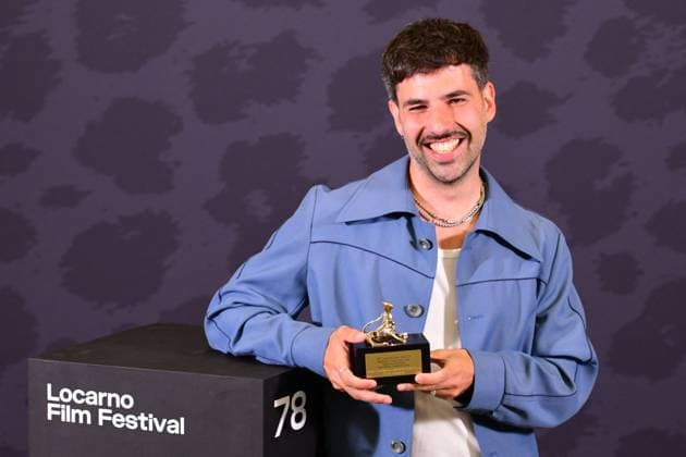 Felipe Casanova, winner with the film O Rio de Janeiro Continua Lindo in the Pardino dOro SRG SSR section for the Best Swiss Short Film, Pardi di Domani section during the photocall of the 78th Locarno Film Festival on August 16, 2025 in Locarno, Switzerland Romain Doucelin Bestimage Locarno Suisse  Copyright: xRomainxDoucelinx xBestimagexRomainxDoucelinx xBestimagex