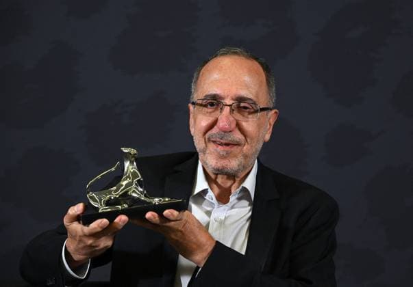 Locarno Film Festival - Award Ceremony Photocall Abbas Fahdel posing with the Pardo d Oro Award during the 78th Locarno Film Festival on August 16, 2025 in Locarno, Switzerland. Photo by Nick Zonna IPA ABACAPRESS.COM Locarno Switzerland  Copyright: xZonnaxNick IPA ABACAx