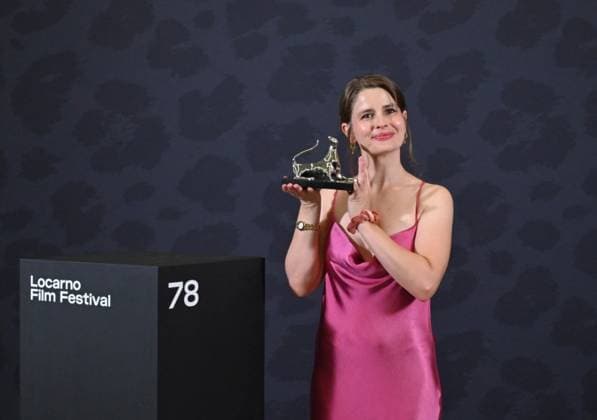Locarno Film Festival - Award Ceremony Photocall Ana Marija Veselcic posing with the Pardo d Oro Award during the 78th Locarno Film Festival on August 16, 2025 in Locarno, Switzerland. Photo by Nick Zonna IPA ABACAPRESS.COM Locarno Switzerland  Copyright: xZonnaxNick IPA ABACAx