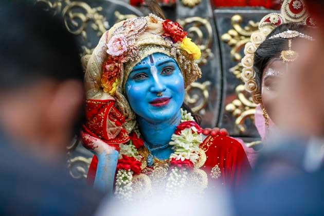 Hindus Celebrate The Birth of Hindu God Lord Krishna - Dhaka Bangladeshi Hindus take part in a colorful procession as they celebrate Janmashtami, which marks the birth of the Hindu god Lord Krishna, in Dhaka, Bangladesh, on August 16, 2025. Photo by Suvra Kanti Das ABACAPRESS.COM Dhaka Bangladesh  Copyright: xSuvraxKantixDas ABACAx