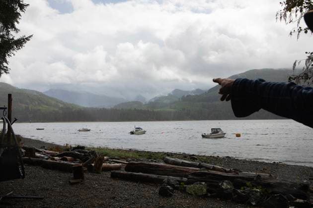 August 16, 2025, Port Alberni, Bc, CAN: Rain and smoke from the Underwood Mountain wildfire can be seen from across the Alberni Inlet at the Macktush Creek Campsite off Canal Main Rd. south of Port Alberni, B.C., on Saturday, August 16, 2025. Port Alberni CAN  - ZUMAc35_ 20250816_zaf_c35_134 Copyright: xChadxHipolitox
