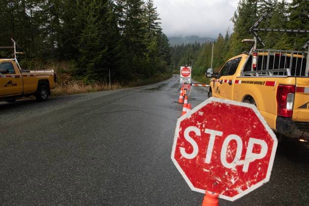 August 16, 2025, Port Alberni, Bc, CAN: Road closed at the Bamfield Main due to the Underwood Mountain wildfire south of Port Alberni, B.C., on Saturday, August 16, 2025. Port Alberni CAN  - ZUMAc35_ 20250816_zaf_c35_137 Copyright: xChadxHipolitox