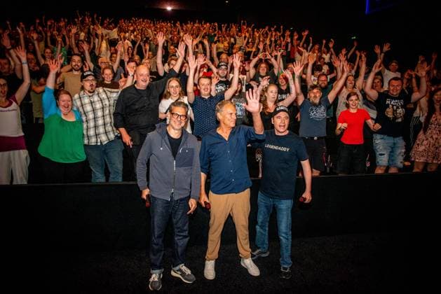 16 08 2025 xESx Frankfurt am Main, Metropolis Film Kanu des Manitu Enthusiastic audience celebrates actors Rick Kavanian, Christian Tramitz and director, writer, producer and star Michael Bully Herbig ES