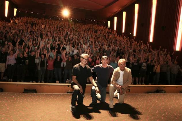 17.08.2025, xcex, GER, Hamburg, Cinemaxx Dammtor, Kino, Cinema, Kinofilm, Kinotour, herbXfilm, Constantin Film, Kanu des Manitu Kinofilm mit den Hauptdarstellern Michael Bully Herbig, Christian Tramitz und Rick Kavanian DFL regulations prohibit any use of photographs as image sequences and or quasi-video *** 17 08 2025, xcex, GER, Hamburg, Cinemaxx Dammtor, Kino, Cinema, Kinofilm, Kinotour, herbXfilm, Constantin Film, Kanu des Manitu Kinofilm mit den Hauptdarstellern Michael Bully Herbig, Christian Tramitz und Rick Kavanian DFL regulations prohibit any use of photographs as image sequences and or quasi video CE
