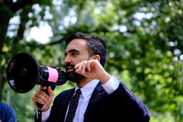 New York City, NY: August 17th 2025- Mayoral Candidate Zohran Mamdani attends canvass event in Prospect Park on August 17th 2025 Copyright: xKatiexGodowskix xMediaPunchx