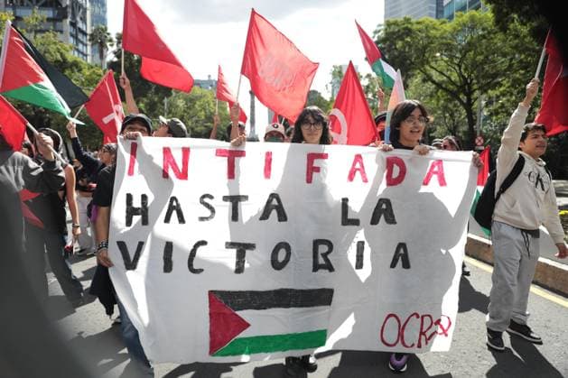 Pro-Palestinian demonstration in Mexico MEXICO CITY, MEXICO - AUGUST 17: Demonstrators fill the streets of Mexico City to show solidarity with Gaza, in Mexico City, Mexico on August 17, 2025. Grace Hie Yoon Anadolu Mexico City Mexico. Editorial use only. Please get in touch for any other usage.  Copyright: x2025xAnadoluxGracexHiexYoonx