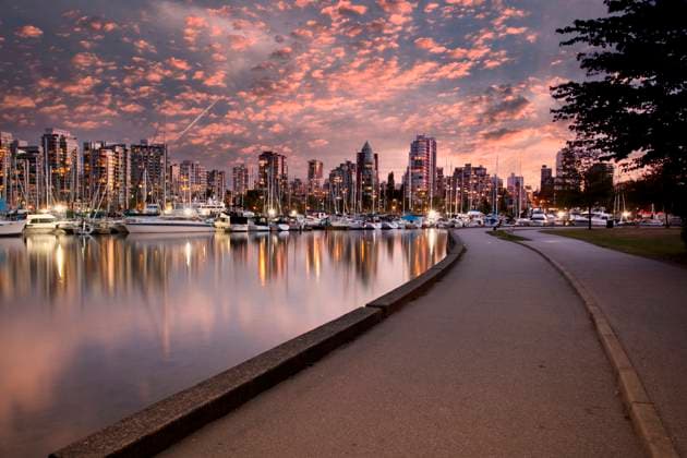 Vancouver Canada skyline view from Stanley Park in the evening Canada, British Columbia, Vancouver CR_KSWG250816-1807431-01
