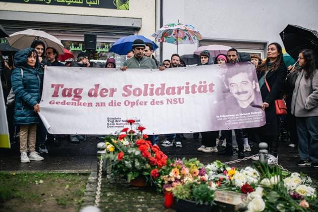 18th death anniversary of the NSU s Turkish victim in Dortmund DORTMUND, GERMANY - APRIL 04: People, holding portraits and banners, gather to pay tribute to Mehmet Kubasik and the victims of the NSU attacks on April 04, 2024 in Dortmund, Germany. On April 4th 2006, kiosk vendor Mehmet Kubasik, a German citizen of Turkish origin, was killed by Neo-Nazi group National Socialist Underground members in his shop in Dortmund. This was one of a series of attacks done by the NSU group which took place between 2000 and 2007. The Turks were the main target of these attacks which resulted in the killing of 8 Turks, a Greek and a German policewoman. Germany World. Editorial use only. Please get in touch for any other usage.  Copyright: x2025xAnadoluxHeshamxElsherifx