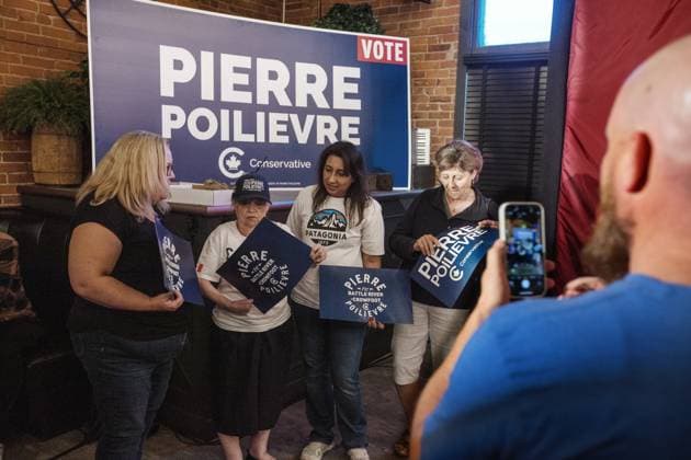August 18, 2025, Camrose, Ab, CANADA: Pierre Poilievre supporters gather to wait for the results during the Battle River-Crowfoot byelection in Camrose, Alta., Monday, Aug. 18, 2025. Camrose CANADA  - ZUMAc35_ 20250818_zaf_c35_122 Copyright: xJasonxFransonx