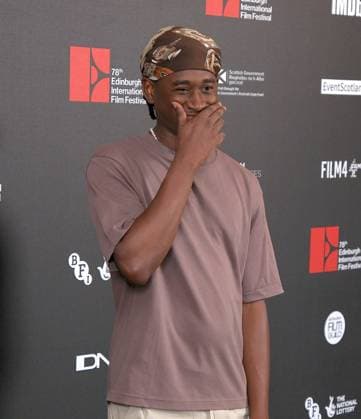 UK: Edinburgh International Film Festival 2025 at Caledonian Hotel, Edinburgh, Scotland on 19 August 2025: Pictured: Actor Tienne Simon attends the red carpet for the World Premiere of ‚ÄúAll The Devils Are Here‚Äù Edinburgh Caledonian Hotel Scotland Copyright: xAlexxToddx