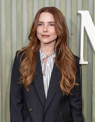 August 19, 2025, Bronx, New York, USA: Sophia Bush attends premiere by HULU of The twisted tail of Amanda Knox at Historical Society in New York, NY on August 19, 2025 Bronx USA - ZUMAr339 20250819_znp_r339_139 Copyright: xLevxRadinx