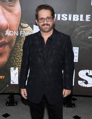 August 20, 2025, Beverly Hills, California, USA: Director MATTHEW MICHAEL ROSS attends the INVISIBLE Red Carpet Premiere. Beverly Hills USA - ZUMAb173 20250820_aap_b173_009 Copyright: xBillyxBennightx