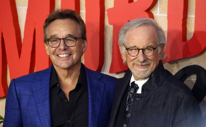 UK premiere of Thursday Murder Club Chris Columbus and Steven Spielberg at the Thursday Murder Club UK premiere at Leicester Square Gardens in London. London Leicester Square Gardens UK Copyright: xFredxDuvalx