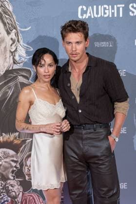 Caught Stealing Premiere - Paris AJ US actress Zoe Kravitz and US actor Austin Butler poses during the premiere of the Caught Stealing (Pris au piege) movie at the Max Linder movie theater cinema in Paris on August 21, 2025. Photo by Alexis Jumeau ABACAPRESS.COM Paris France  Copyright: xJumeauxAlexis ABACAx