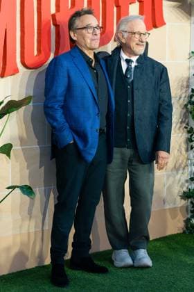 The Thursday Murder Club UK Premiere - Arrivals LONDON, UNITED KINGDOM - AUGUST 21: Chris Columbus (L) and Steven Spielberg (R) attend The Thursday Murder Club UK Premiere at Leicester Square Gardens on August 21, 2025, Credit:Lounis Tiar Avalon United Kingdom, London, Leicester Square  Copyright: xLounisxTiarx xAvalonx 1030597293