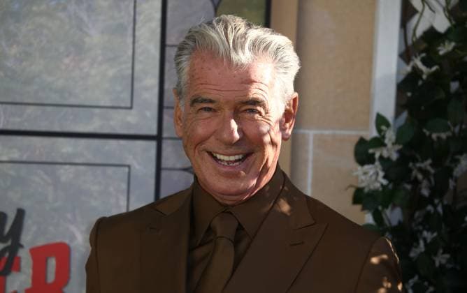 The Thursday Murder Club UK Premiere at Leicester Square Gardens in London - 21 Aug 2025 Pierce Brosnan attends The Thursday Murder Club UK Premiere at Leicester Square Gardens. London United Kingdom Copyright: xFredxDuvalx xSOPAxImagesx FD_Thursday_Murder_Club_40