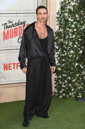 Henry Lloyd Hughes at the premiere of the Netflix film The Thursday Murder Club at Cineworld Leicester Square London, 21 08 2025 Foto:xS.xVasx xFuturexImagex thursday_5864