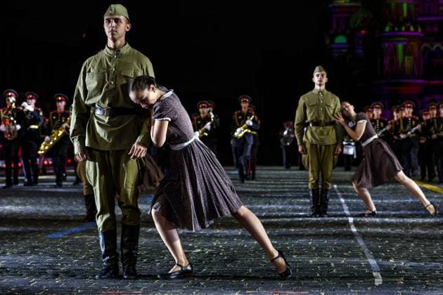 RUSSIA, MOSCOW - AUGUST 22, 2025: Dancers perform during the opening ceremony of the 17th Spasskaya Tower International Military Music Festival in Red Square Moscow Russia  - ZUMAt113 20250822_zaa_t113_483 Copyright: xSergeixBulkinx