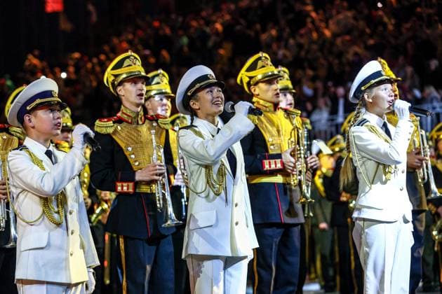 RUSSIA, MOSCOW - AUGUST 22, 2025: A military band performs during the opening ceremony of the 17th Spasskaya Tower International Military Music Festival in Red Square Moscow Russia  - ZUMAt113 20250822_zaa_t113_492 Copyright: xSergeixBulkinx