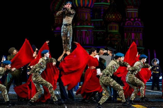 RUSSIA, MOSCOW - AUGUST 22, 2025: The Combined Band of the Russian Airborne Forces perform during the opening ceremony of the 17th Spasskaya Tower International Military Music Festival in Red Square Moscow Russia  - ZUMAt113 20250822_zaa_t113_462 Copyright: xSergeixBulkinx
