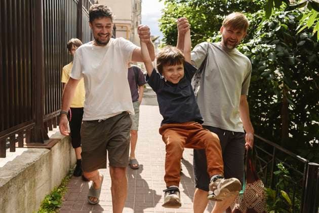 Group spending joyful summer day together walking outdoors model released, Symbolfoto, EYAF03433