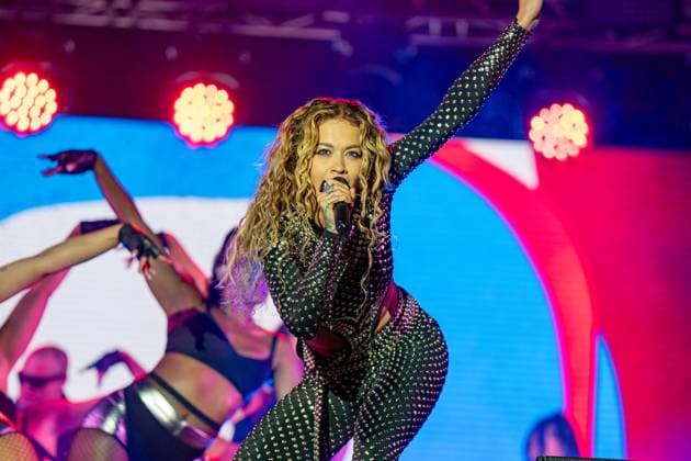 Carfest Main Stage 2025 in Hampshire, UK - 23 Aug 2025 Rita Ora seen performing live on the main stage at carfest 2025. Carfest the largest family fundraising festival in the UK, created by Chis Evans returned to Laverstoke Park Farm in Hampshire the 23rd- 25th August 2025 for its final time before its big move next year to Silverstone. The Festival brings seven magic festivals in to one place with a fantastic line up of live music on the main stage throughout the festival. Photos are from the main stage on Saturday 24th August 2025 of a line up including, Rita Ora, Busted, Sam Ryder, Kim Wilde and The Rick Parfitt Jn band. Hampshire United Kingdom Copyright: xBonniexBritainx xSOPAxImagesx AUG02025