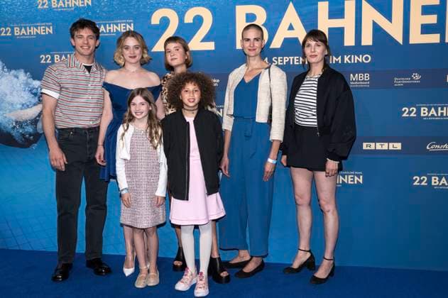 Jannis Niewöhner, Luna Wedler, Zoe Baier, Caroline Wahl, Atabey Chiriac, Elena Hell and Mia Maariel Meyer at the premiere of the movie 22 Bahnen in the Astor Film Lounge at Arri Munich, 24 08 2025 Foto:xN.xKolinzx xFuturexImagex bahnen_5815