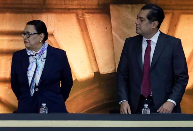 Claudia Sheinbaum, President Of Mexico, Leads Ceremony Celebrating The 100th Anniversary Of The Founding Of The Bank Of Mexico (Banxico) Rosa Icela Rodriguez, Secretary of the Interior, and Sergio Gutierrez Luna, President of the Chamber of Deputies, accompany Claudia Sheinbaum, President of Mexico, during a ceremony celebrating the 100th anniversary of the founding of the Bank of Mexico (Banxico) at the Interactive Museum of Economics (Mide) in Mexico City, Mexico, on August 25, 2025. Mexico City Mexico City Mexico  Copyright: xGerardoxVieyrax originalFilename: vieyra-notitle250825_np8mQ.jpg