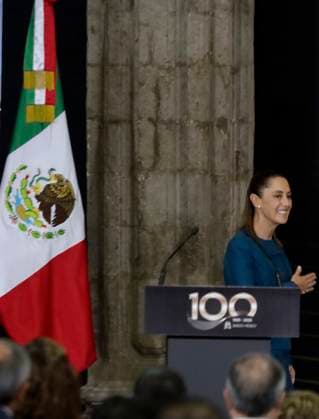 Claudia Sheinbaum, President Of Mexico, Leads Ceremony Celebrating The 100th Anniversary Of The Founding Of The Bank Of Mexico (Banxico) Claudia Sheinbaum, President of Mexico, attends the ceremony celebrating the 100th anniversary of the founding of the Bank of Mexico (Banxico) at the Interactive Museum of Economics (MIDE) in Mexico City, Mexico, on August 25, 2025. Mexico City Mexico City Mexico  Copyright: xGerardoxVieyrax originalFilename: vieyra-notitle250825_npCGN.jpg