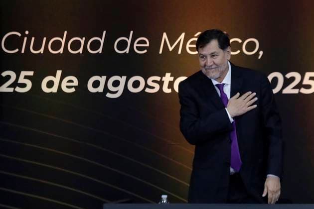 Claudia Sheinbaum, President Of Mexico, Leads Ceremony Celebrating The 100th Anniversary Of The Founding Of The Bank Of Mexico (Banxico) Gerardo Fernandez Norona, President of the Senate, accompanies Claudia Sheinbaum, President of Mexico, during a ceremony celebrating the 100th anniversary of the founding of the Bank of Mexico (Banxico) at the Interactive Museum of Economics (Mide) in Mexico City, Mexico, on August 25, 2025. Mexico City Mexico City Mexico  Copyright: xGerardoxVieyrax originalFilename: vieyra-notitle250825_np6hO.jpg