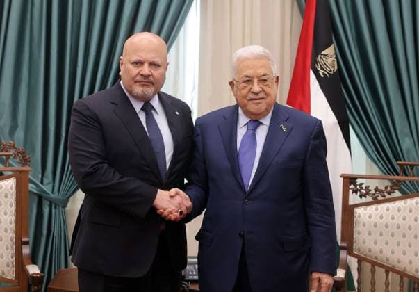 International Criminal Court Chief Prosecutor Karim Khan in Ramallah??????? RAMALLAH, WEST BANK - DECEMBER 02: (----EDITORIAL USE ONLY – MANDATORY CREDIT - PALESTINIAN PRESIDENCY HANDOUT - NO MARKETING NO ADVERTISING CAMPAIGNS - DISTRIBUTED AS A SERVICE TO CLIENTS----) Palestinian President Mahmoud Abbas (R) meets with International Criminal Court (ICC) Chief Prosecutor Karim Khan (L) in Ramallah, West Bank on December 02, 2023. Ramallah Palestinian Territory, Occupied. Editorial use only. Please get in touch for any other usage.  Copyright: x2025xAnadoluxPalestinianxPresidencyx