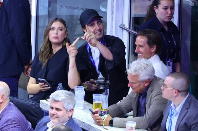 US Open - Celebs In The Stands Maria Sharapova and Alexander Gilkes attend the US Open and the Venus Williams game at the USTA Billie Jean King National Tennis Center in New York on August 25, 2025. Photo by Dylan Travis ABACAPRESS.COM New York City NY United States  Copyright: xDylanxTravis ABACAx