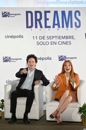 August 26, 2025, Mexico City, Ciudad de Mexico, Mexico: Actress Jessica Chastain and Michel Franco during a press conference to promote the movie Dreams at Cinepolos Plaza Miyana. on August 26, 2025 in Mexico City, Mexico. Mexico City Mexico - ZUMAe321 20250826_zea_e321_012 Copyright: xCarlosxTischlerx