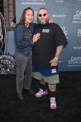 Valeria Salazar and Action Bronson at the premiere of the movie Caught Stealing at Regal Union Square New York, 26 08 2025 Foto:xB.xHinex xFuturexImagex caught_5802