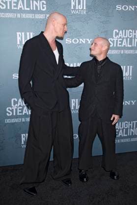 Yuri Kolokolnikov and Nikita Kukushkin at the premiere of the movie Caught Stealing at Regal Union Square New York, 26 08 2025 Foto:xB.xHinex xFuturexImagex caught_5819