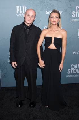 Nikita Kukushkin and Anna Nazarova at the premiere of the movie Caught Stealing at Regal Union Square New York, 26 08 2025 Foto:xB.xHinex xFuturexImagex caught_5821