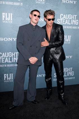 Matt Smith and Austin Butler at the premiere of the movie Caught Stealing at Regal Union Square New York, 26 08 2025 Foto:xB.xHinex xFuturexImagex caught_5851