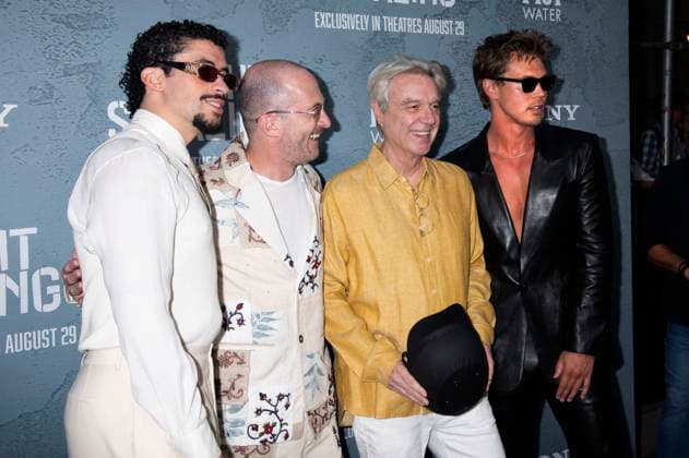 Bad Bunny, Darren Aronofsky, David Byrne and Austin Butler at the premiere of the movie Caught Stealing at Regal Union Square New York, 26 08 2025 Foto:xB.xHinex xFuturexImagex caught_5857