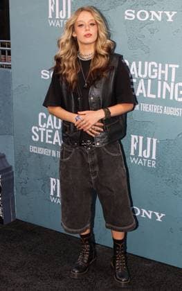 New York Premiere Of Columbia Pictures Caught Stealing DeVore Ledridge arrives at the New York Premiere Of Columbia Pictures Caught Stealing held at Regal Union Square on August 26, 2025 in Manhattan, New York City, New York, United States. Photo by Image Press Agency ABACAPRESS.COM New York City New York United States  Copyright: xImagexPressxAgency ABACAx