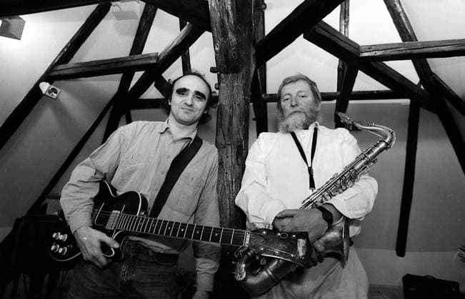 Sachse und Hering 13.11.1998, Chemnitz, Musik, Jazz, Jo Sachse (li) und Manfred Hering (re) Sachsen BRD *** Sachse and Hering 13 11 1998, Chemnitz, Music, Jazz, Jo Sachse left and Manfred Hering right Saxony FRG