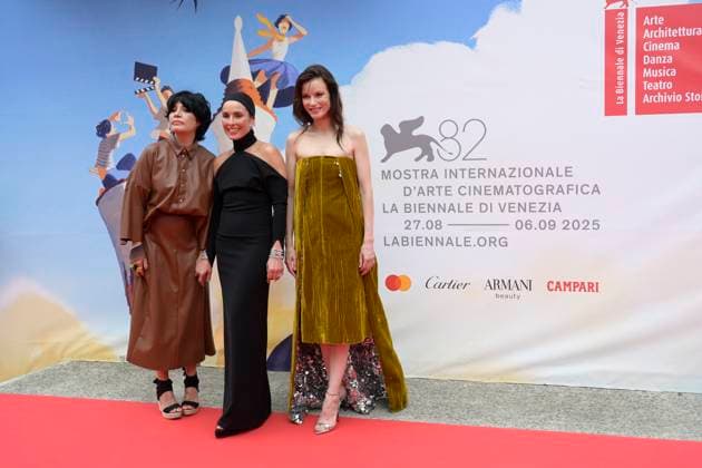 Mother red carpet in Venice Lido, Italy - 27 Aug 2025 (L-R) Teona Strugar, Noomi Raapace and Sylvia Hoeks attend the red carpet of the movie Mother at 82 Venice Film Festival in Venice Lido. Venice Lido Italy Copyright: xMarioxCartellix xSOPAxImagesx _DSC2309