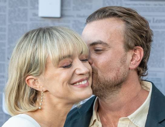 August 27, 2025, Pasadena, California, USA: Chelsea Frei is getting kissed by Conner Floyd on the red carpet at the premiere of Ã¢â‚¬oeThe PaperÃ¢â‚¬Â tv show event on August 27th, 2025 at HARMONY GOLD 7655 W. Sunset Boulevard Pasadena USA - ZUMAt169 20250827_zep_t169_006 Copyright: xConnorxTerryx