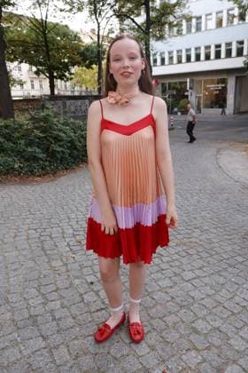 27 08 2025 , Laeni Geiseler at the premiere of In die Sonne schauen, Delphi Filmpalast , Berlin, Berlin