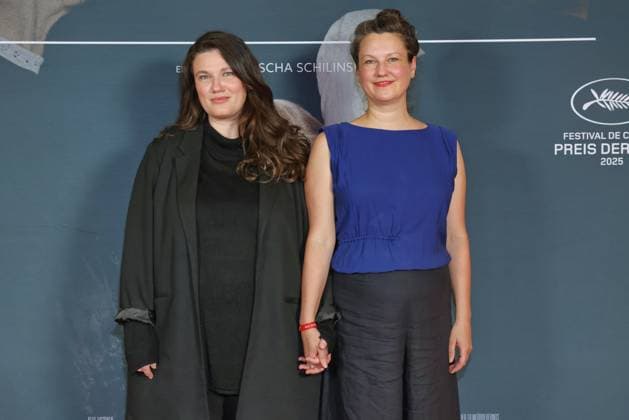 27 08 2025 , Mascha Schilinski and Louise Peter at the premiere of In die Sonne schauen, Delphi Filmpalast , Berlin, Berlin
