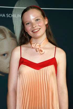 Laeni Geiseler at the premiere of the movie In die Sonne schauen Sound of Falling at Delphi Filmpalast Berlin, 27 08 2025 Foto:xA.xBuggex xFuturexImagex sonne_5823